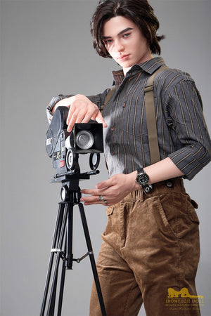 La bambola di sesso maschile di Luca (Irontech Doll 170 cm m9 silicone)