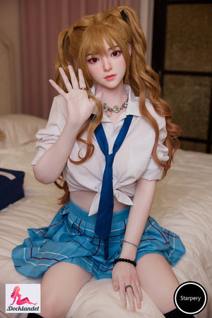 Asuka är en extremt realistisk asiatisk sexdocka från kända märket Starpery. En härligt kurvig sexdocka på 163 cm med C-kupa gjord i både TPE och silikon för en så realistisk upplevelse som möjligt. Dockor från Starpery går att uppgradera till helt i silikon och även till RST silikon (real skin texture). 