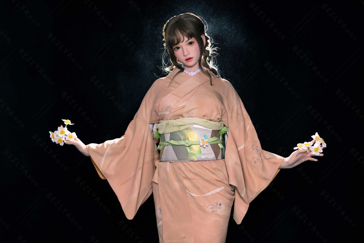 Bambola del sesso Helianthus (Bezlya Doll 162 cm Coppa C 2.2U Silicone)