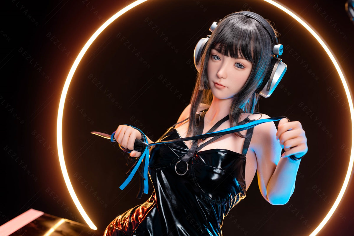 Gardenia bambola del sesso (Bezlya Doll 155 cm Coppa E 2.2CF Silicone)