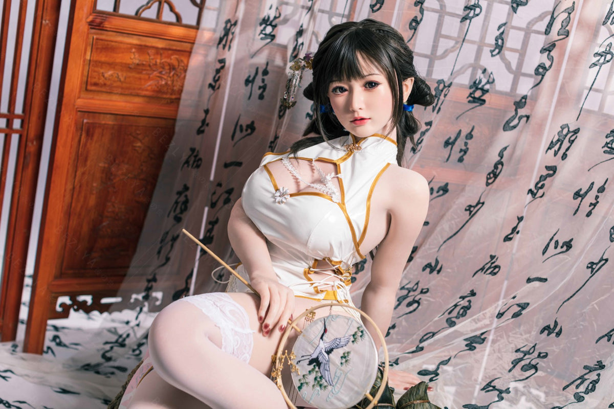 Bambola del sesso platycodon (Bezlya Doll 155 cm Coppa E 2.2CF Silicone)