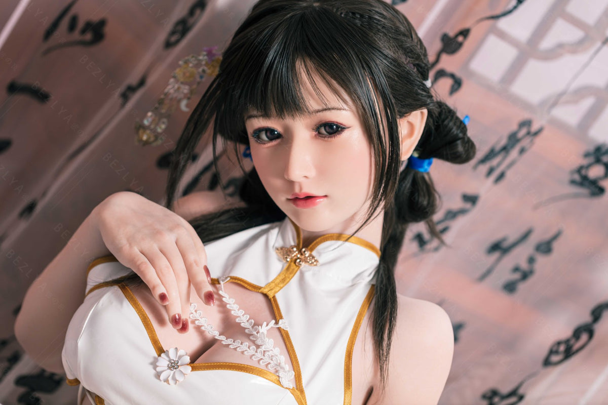 Bambola del sesso platycodon (Bezlya Doll 155 cm Coppa E 2.2CF Silicone)