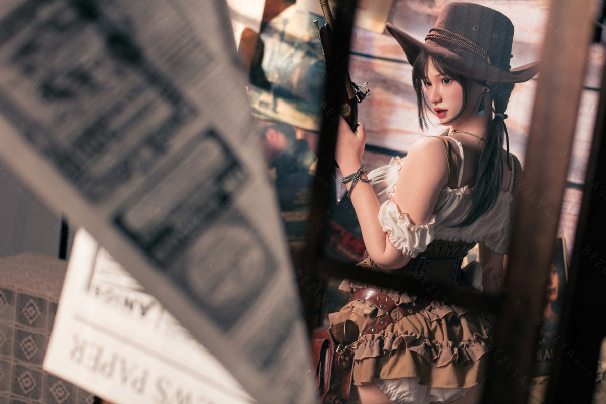 Bambola del sesso Helianthus (Bezlya Doll 162 cm Coppa C 2.2U Silicone)