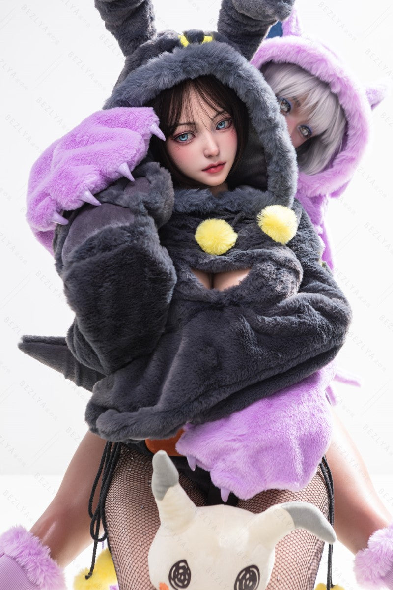 Bambola del sesso Campanula (Bezlya Doll 155 cm Coppa E 2.2CF Silicone)