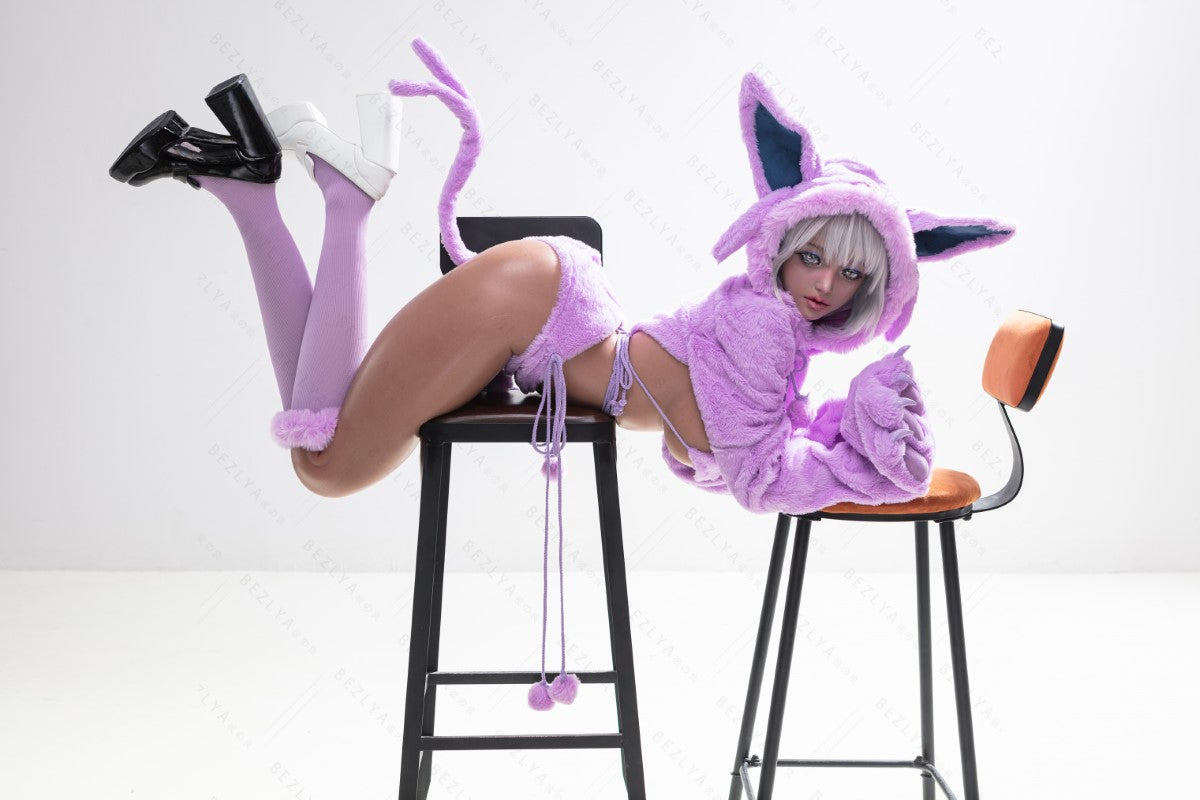 Bambola del sesso Campanula (Bezlya Doll 155 cm Coppa E 2.2CF Silicone)