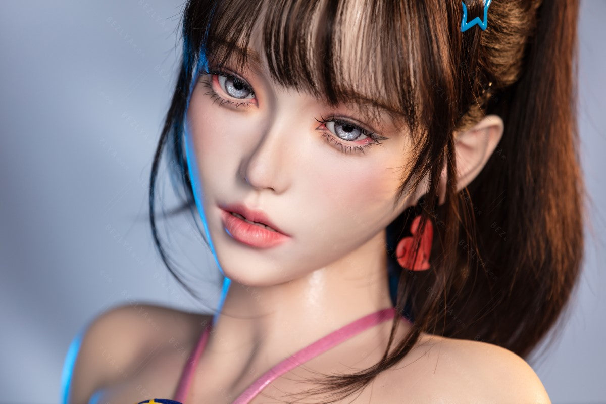 Ninfea bambola del sesso (Bezlya Doll 155 cm Coppa E 2.2CF Silicone)