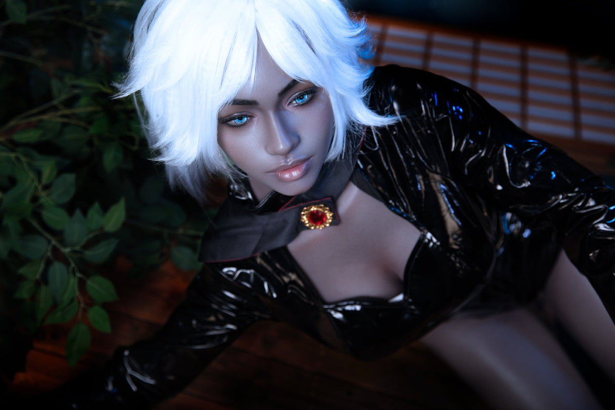 Storm Sexdocka (Top Fire Doll 158cm D-kupa T72 Silikon)