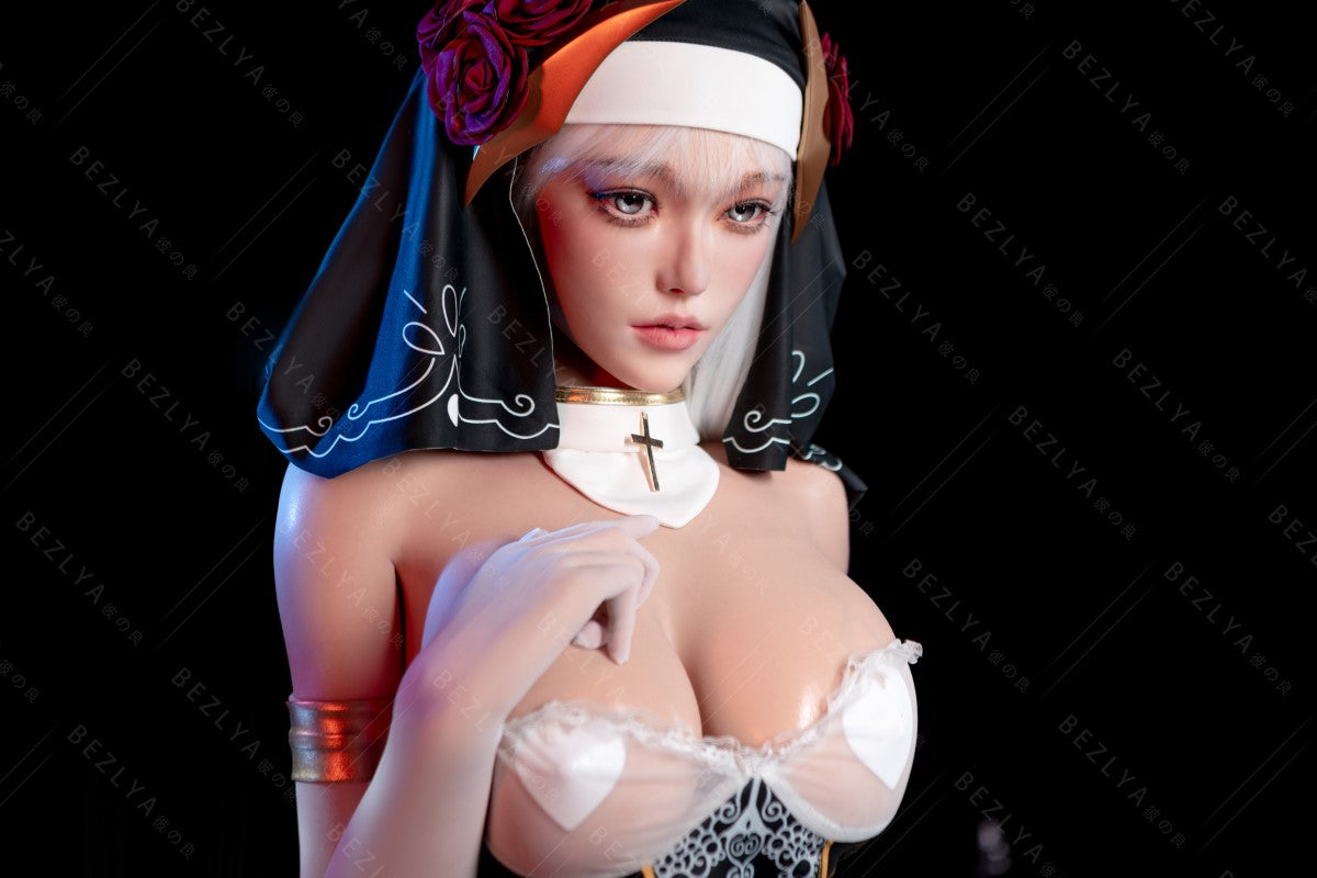 Ninfea bambola del sesso (Bezlya Doll 155 cm Coppa E 2.2CF Silicone)
