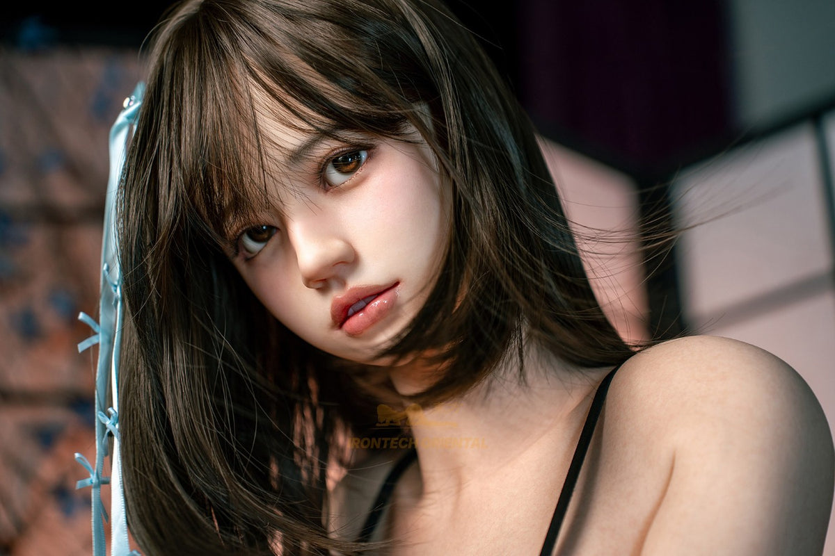 Evie Sexdocka (Irontech Doll 161cm F-Kupa T4 Silikon)