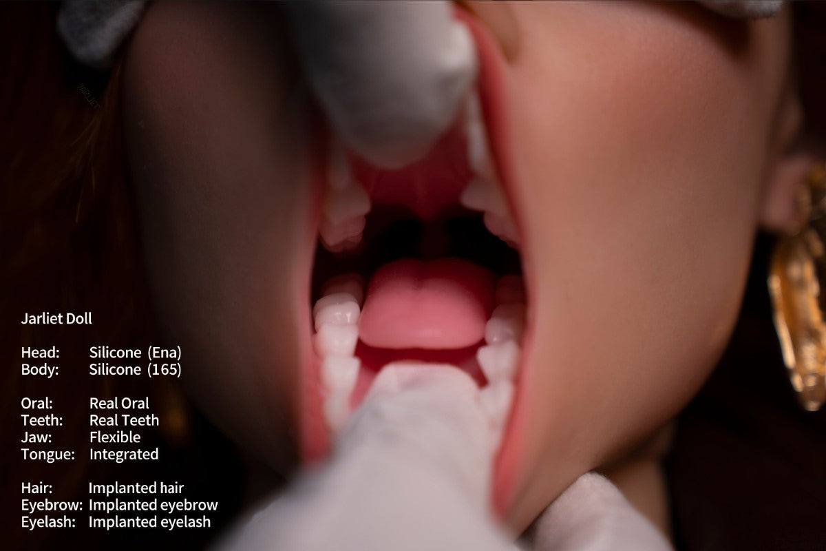 Ena bambola del sesso (Jarliet 165 cm Coppa C in silicone)