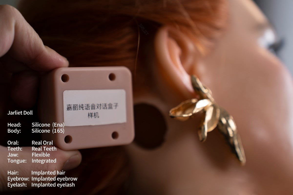 Ena bambola del sesso (Jarliet 165 cm Coppa C in silicone)