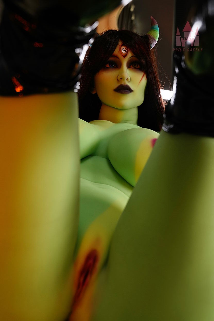 Eugenia Sex Doll (Dolls Castle 168 cm E-CUP #A4 TPE)