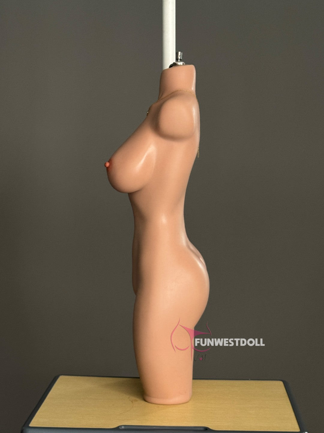 Bambola del sesso con torso di Lily (FunWest Doll Coppa D da 95 cm #036S Silicone)
