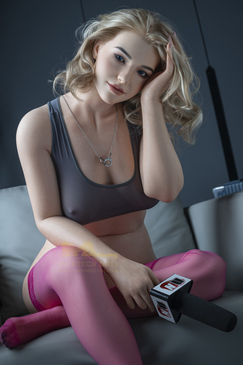 Bambola di sesso pornostar di Eila Adams (Irontech Doll Silicone C-Cup da 160 cm)