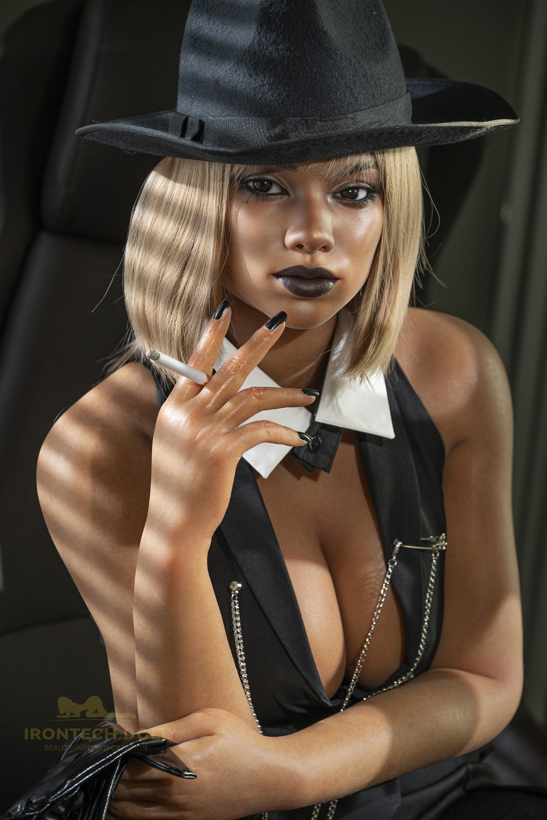 Tyra bambola del sesso (Irontech Doll 164 cm Coppa E S55 Silicone)