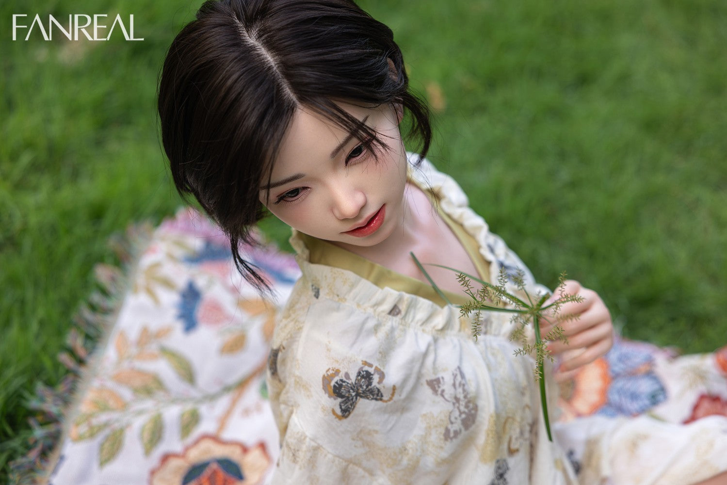MOLLY SEX DOTH (FanReal Doll Silicone da 153 cm B-Cup)