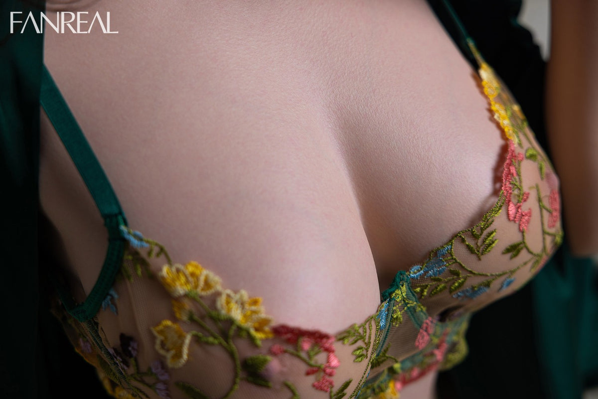 Gina Sex doll (FanReal Doll 155cm F-cup RST silicone)