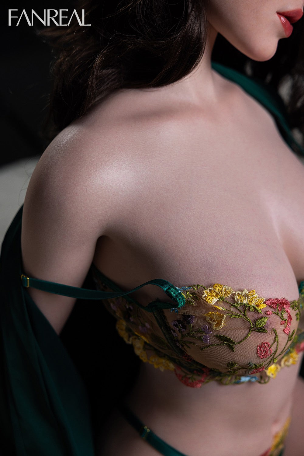 Gina Sex doll (FanReal Doll 155cm F-cup RST silicone)