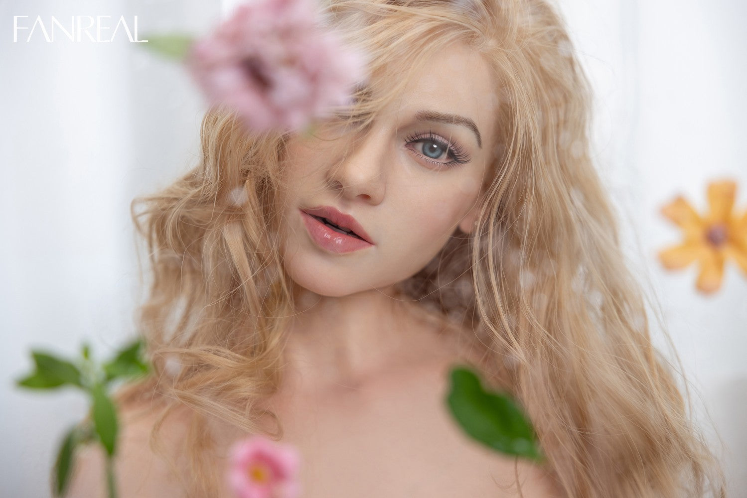 Vanessa bambola del sesso (FanReal Doll Coppa F da 168 cm in silicone)