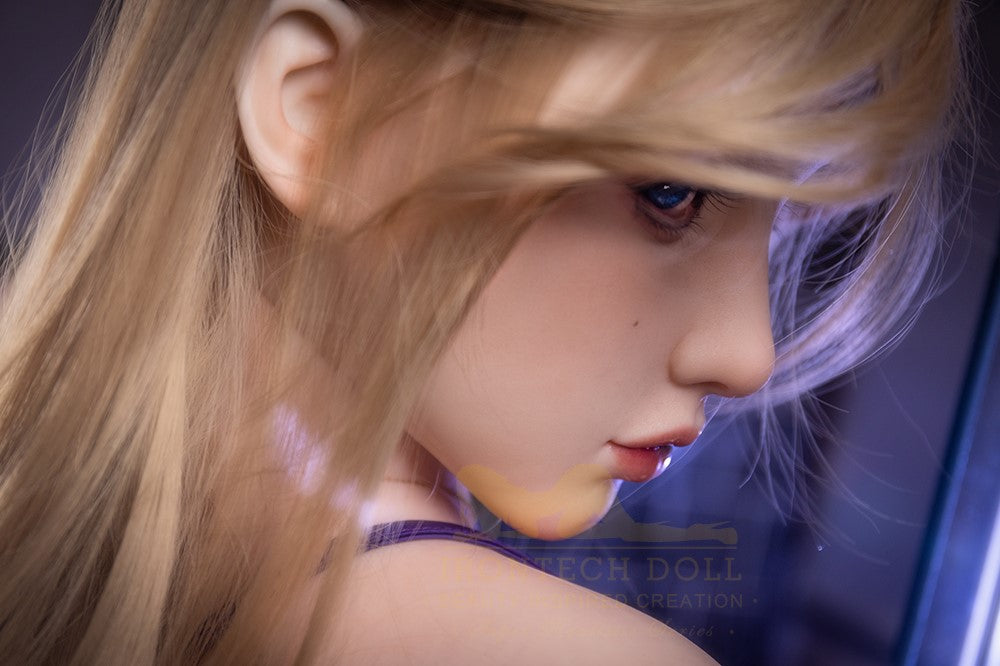 Maria Sex doll (Irontech Doll 162cm B-cup P37 silicone)