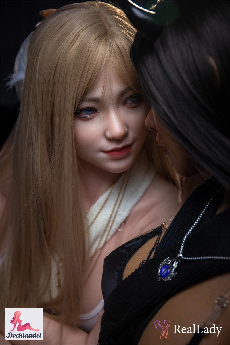 La bambola del sesso di Sylvia Angel (Real Lady 170 cm Coppa C S42 Silicone)