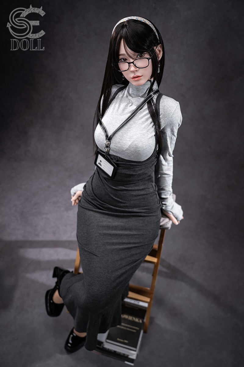 Hinata.Una bambola del sesso (SEDoll Coppa A da 153 cm n. 164SC RST silicone)