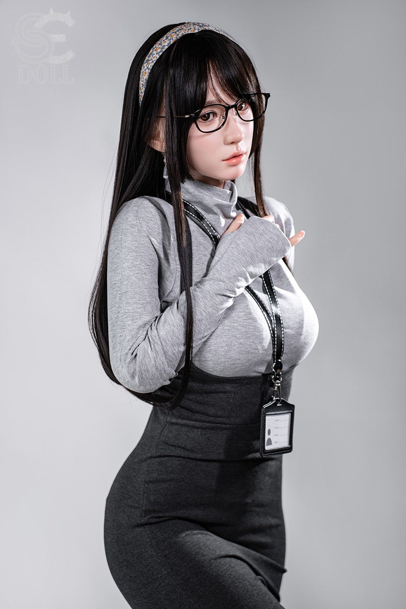 Hinata.Una bambola del sesso (SEDoll Coppa A da 153 cm n. 164SC RST silicone)