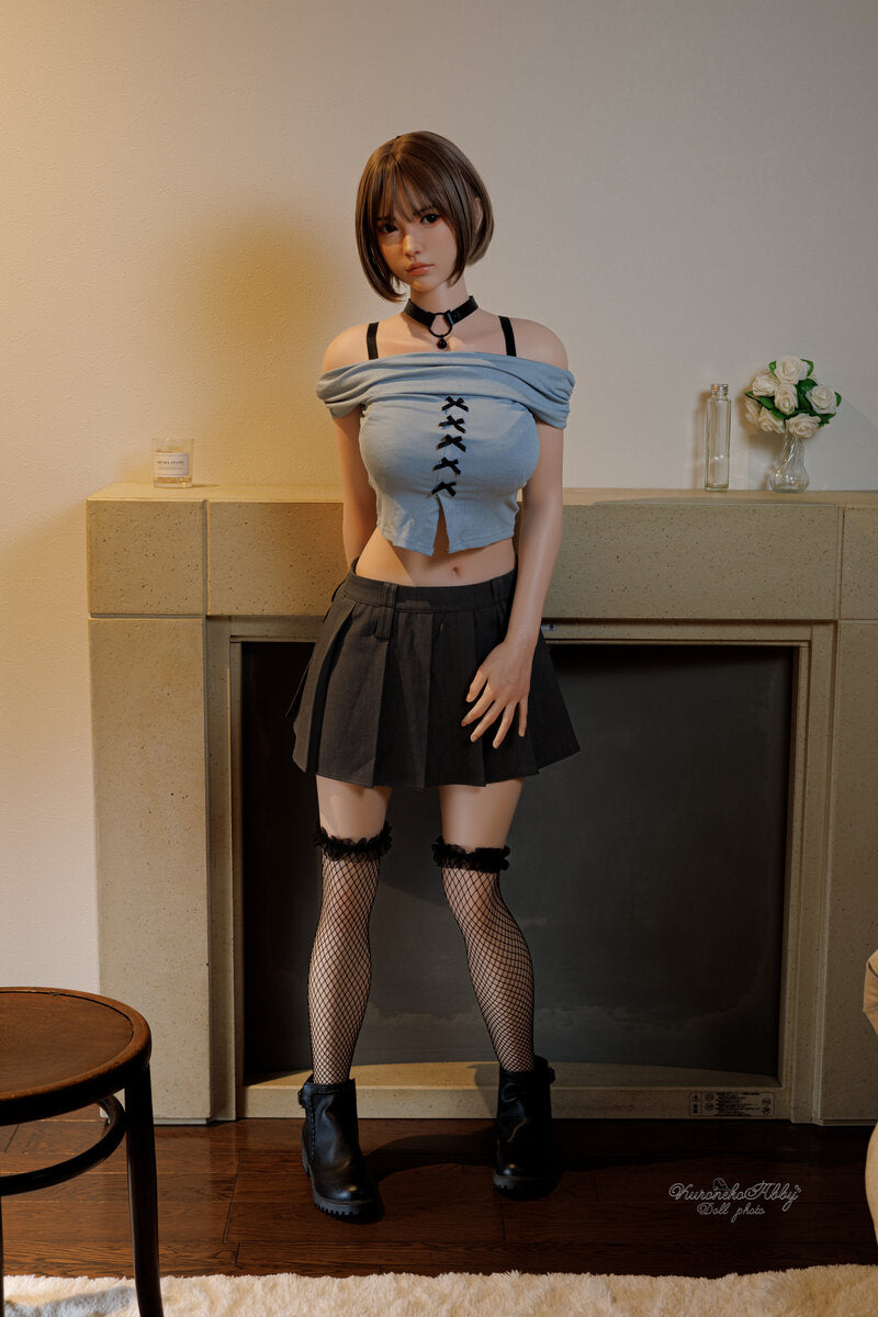 Aisha bambola del sesso (FUDoll 161 cm Coppa D in silicone)