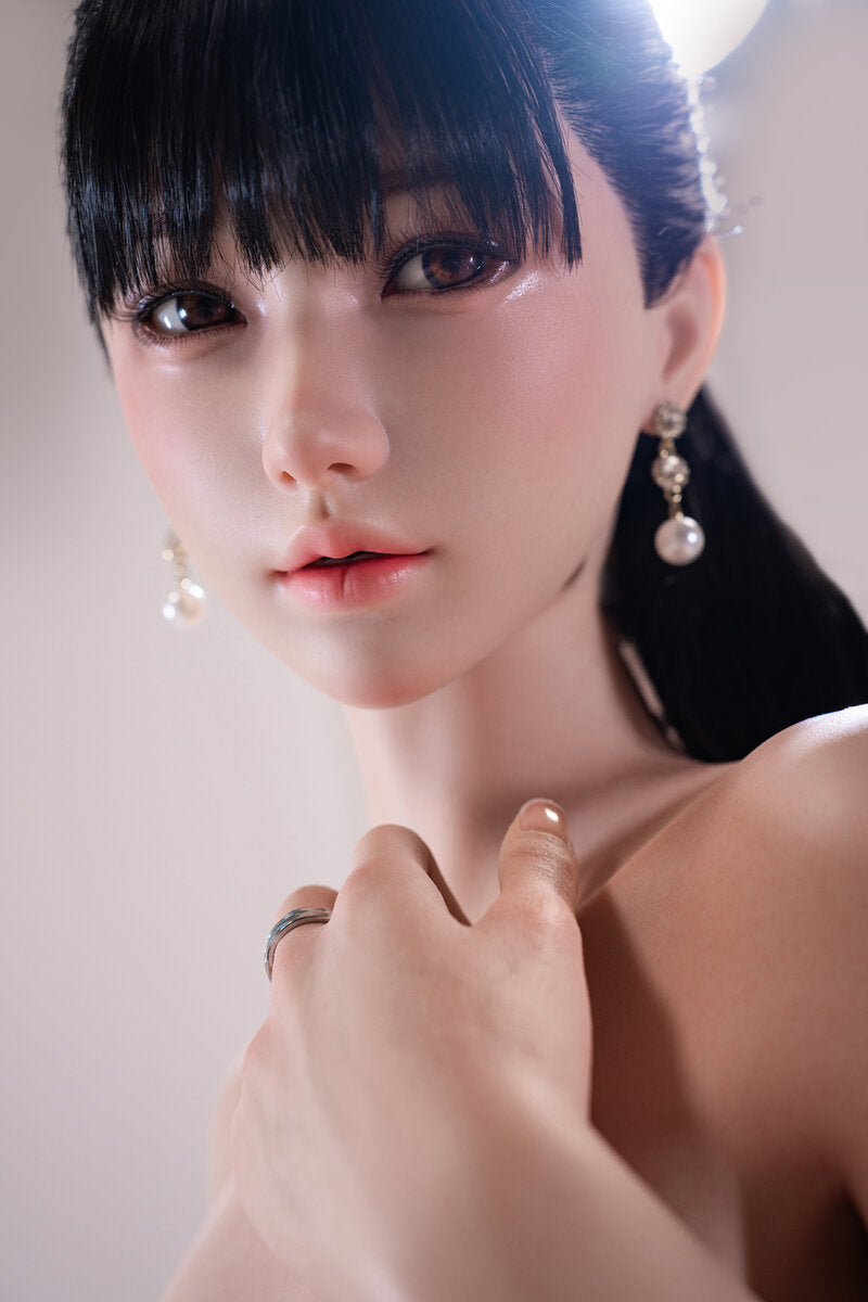 Bambola del sesso Zhang Yinxi (FUDoll 165 cm J-Cup in silicone)