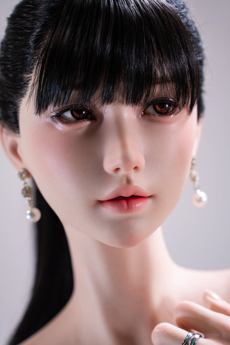 Bambola del sesso Zhang Yinxi (FUDoll 165 cm J-Cup in silicone)