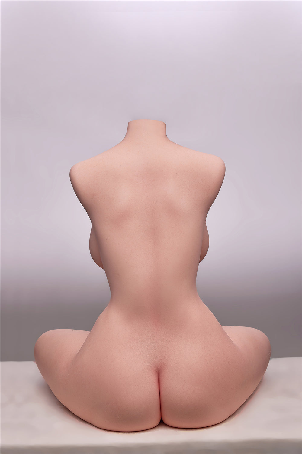 Bambola di sesso del torso di Monica (Irontech Doll Silicone E-Cup da 95 cm)