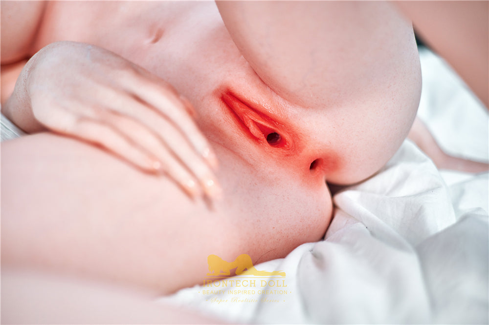 Bambola del sesso Tyler (Irontech Doll 161 cm D-Kupa s2 silicone)