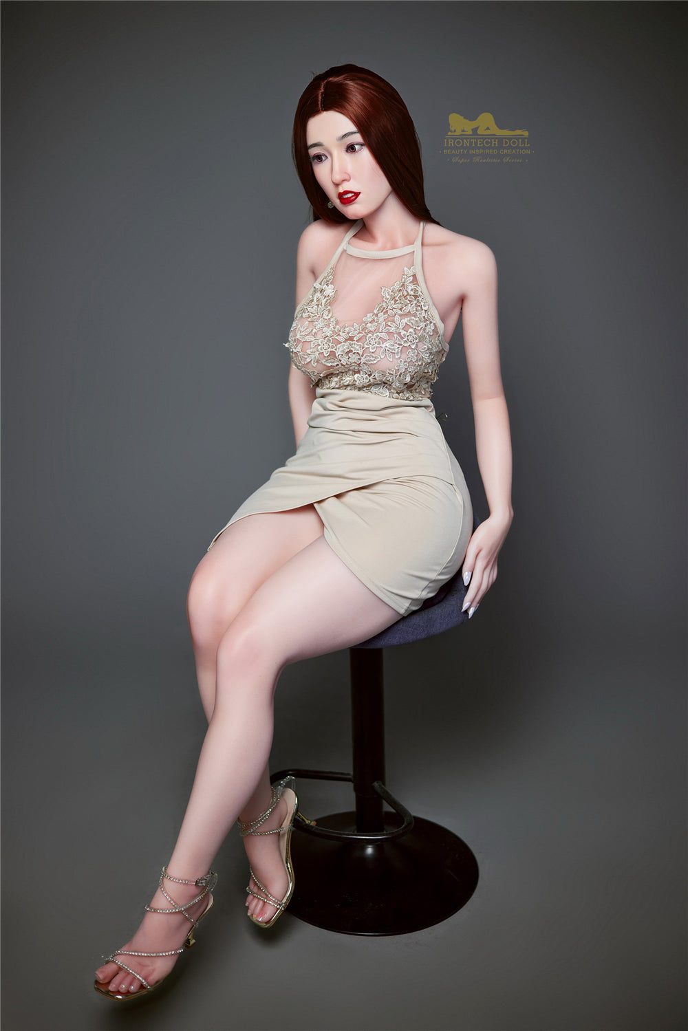 Betty bambola del sesso (Irontech Doll Coppa elettronica S7 da 153 cm in silicone)