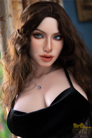 Esmeralda Sex doll (Irontech Doll 166cm c-cup S28 silicone)