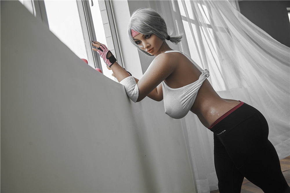 Bambola del sesso Ayumi (Irontech Doll Coppa F da 158 cm n. 37 TPE)